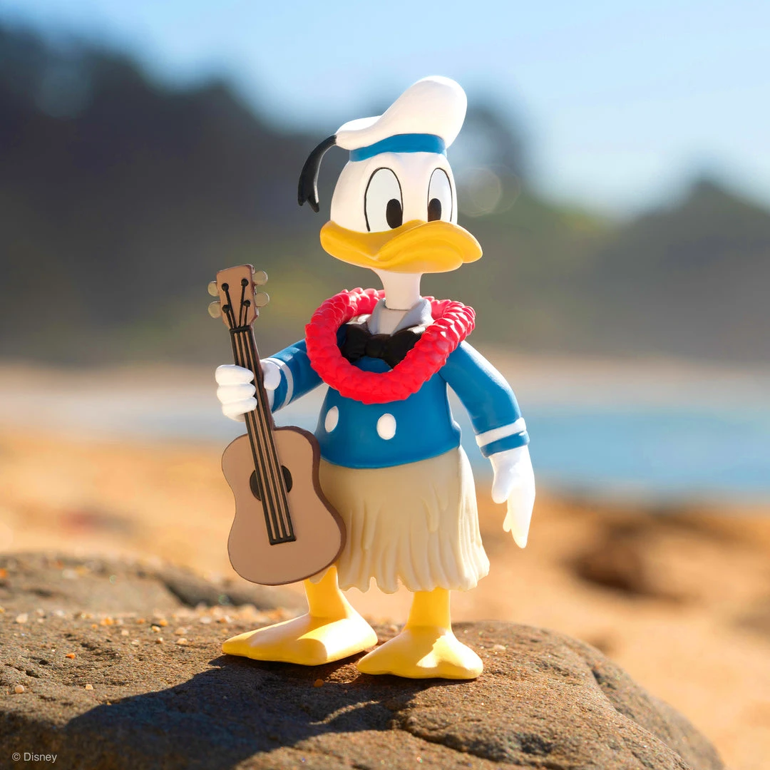 Super7 Disney ReAction Figures - Vintage Collection Wave 2 - Donald Duck (Hawaiian Holiday) 5 Super7 Disney ReAction Figures - Vintage Collection Wave 2 - Donald Duck (Hawaiian Holiday)